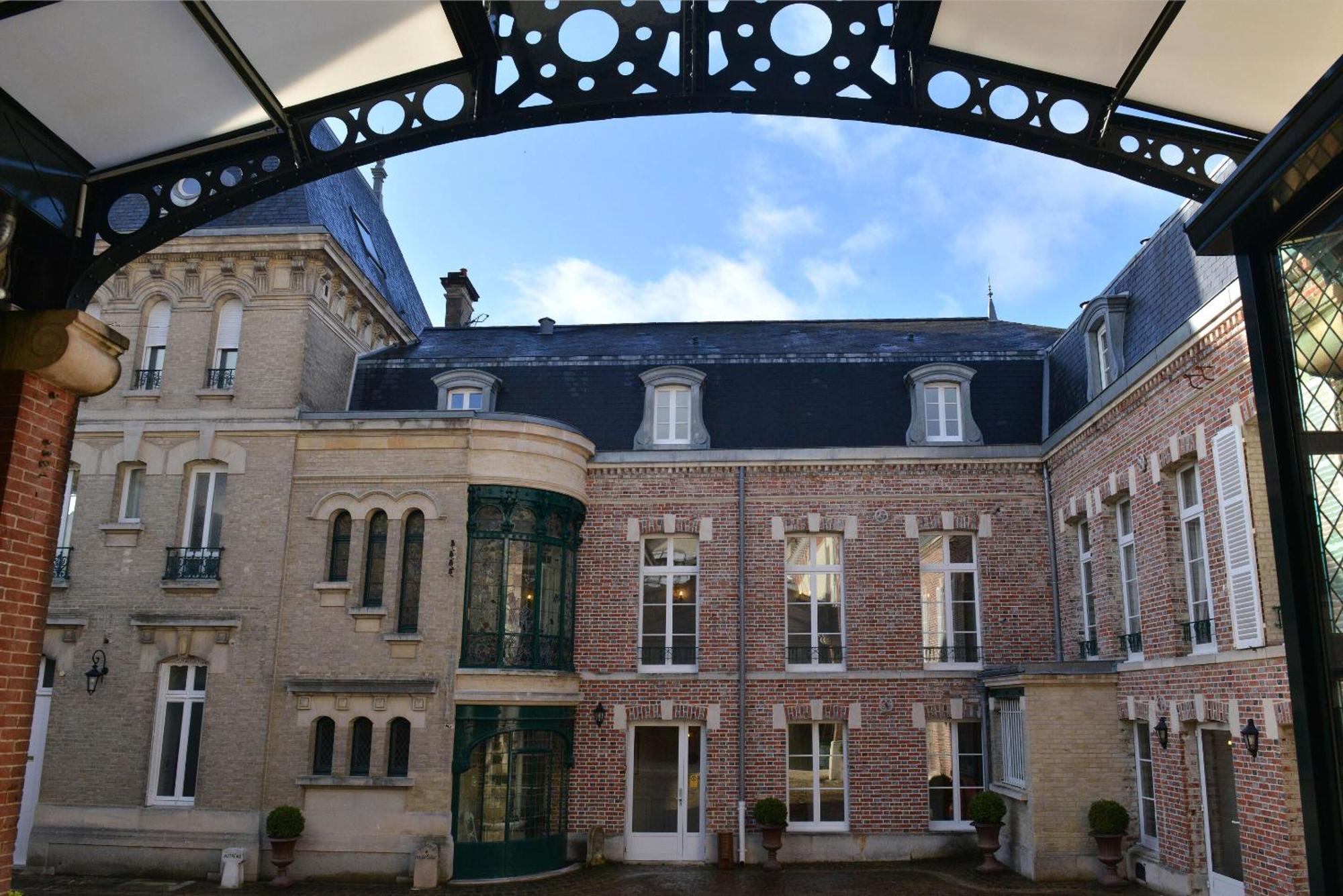 Hotel Castel Jeanson Ay-Champagne Buitenkant foto