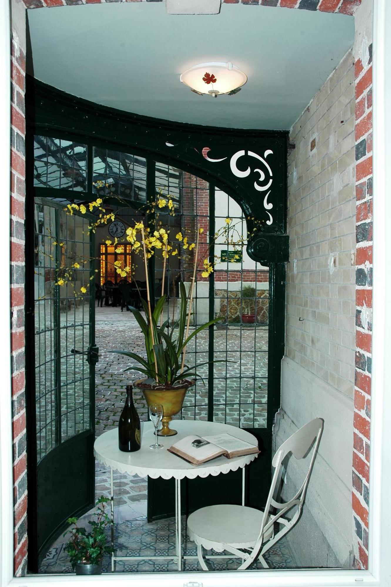 Hotel Castel Jeanson Ay-Champagne Buitenkant foto